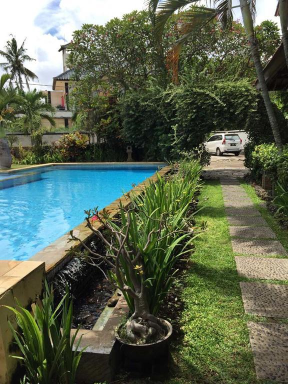 Villa Jaya Lovina Exterior foto