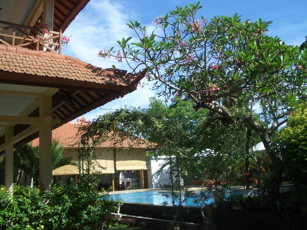 Villa Jaya Lovina Exterior foto